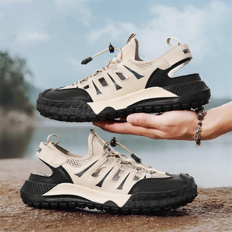 Hole shoes men's outdoor fashion breathable casual shoes young and young one-pedal soft-soled comfortable men's shoes