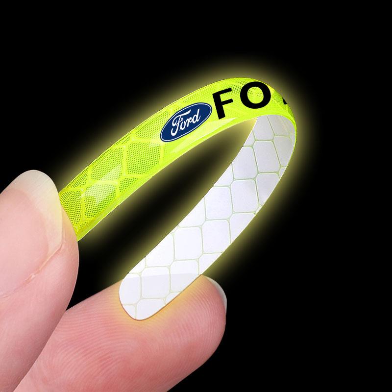 Car Wheel Hub Reflective Sticker Tire Rim Reflective Strips For Ford Focus Mondeo MK1 MK2 MK4 MK3 Fiesta ST Line Kugo Transit Escape Fusion Explorer