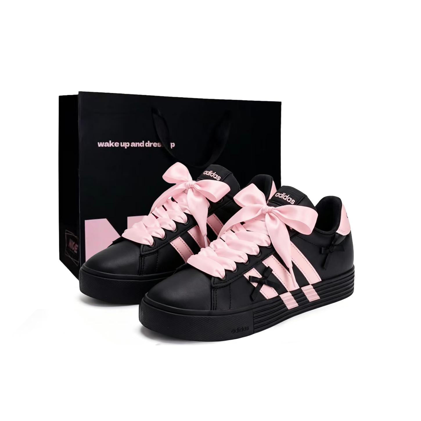 

Adidas Daily 4.0 Coverage Slip Resistant Cushioning Low top Skateboard Shoes Unisex Black Pink KH8004(Team59-SBOX) 36⅔