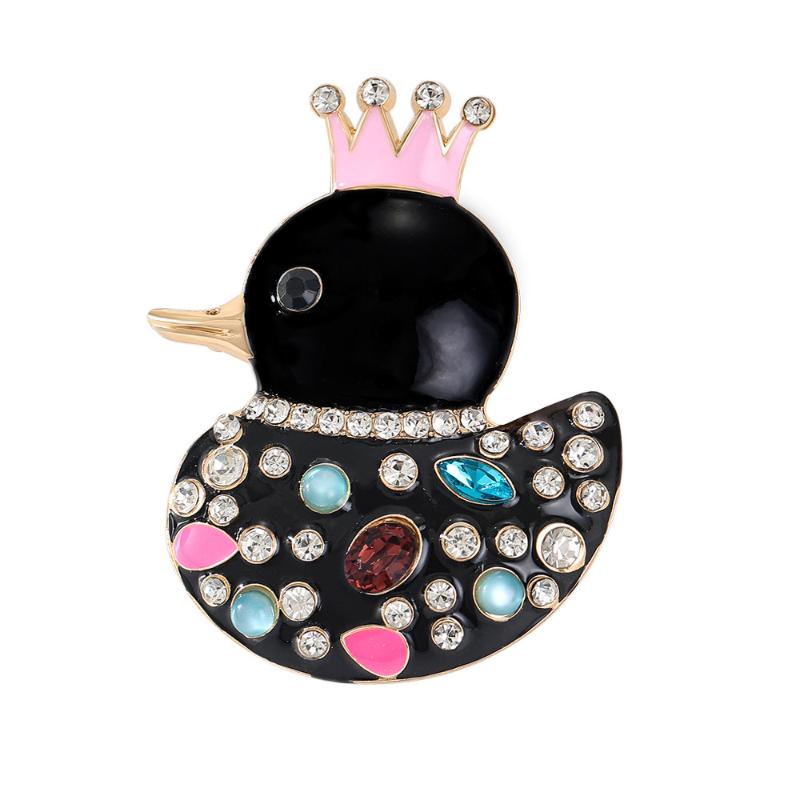 1Pcs Enamel Animal Brooch Lovely Wear Crown Duck Brooches For Women'S Clothes Backpack Pins Gifts