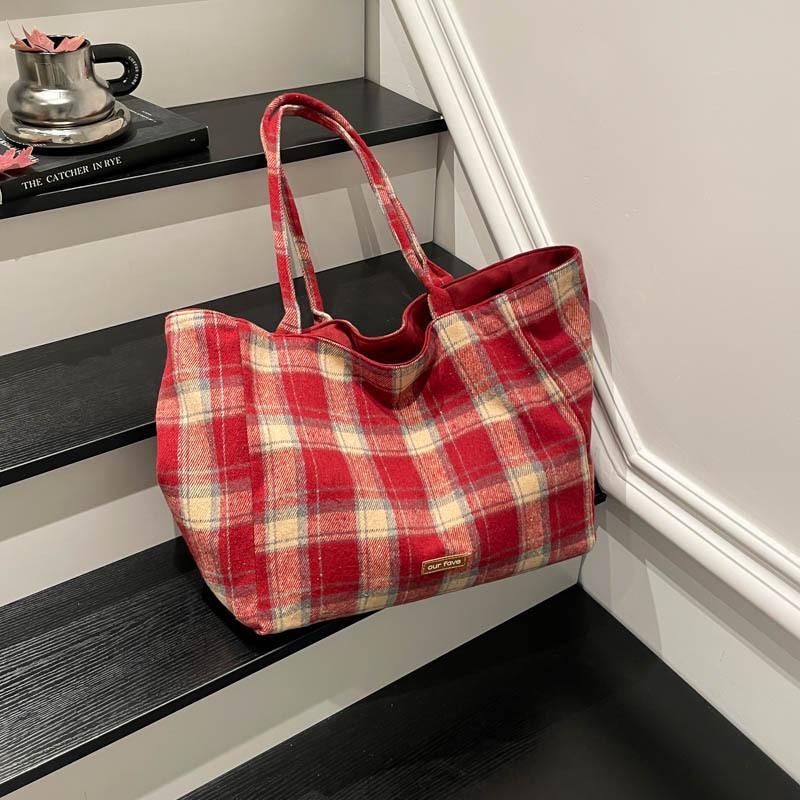 Retro plaid large-capacity bag women's new autumn and winter commuter shoulder double-sided cloth bag