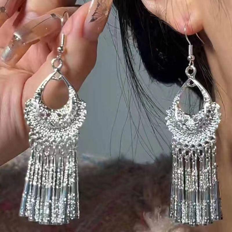 

Yunnan Ethnic Style Hairpin Set: Dai Leaf Headdress & Hanfu Floral Accessory