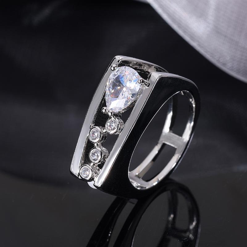 

Elegant 925 Silver Plated Geometry Ring Inlaid with Dazzling Rhinestone Luxurious Party Birthday Jewelry Gift 6