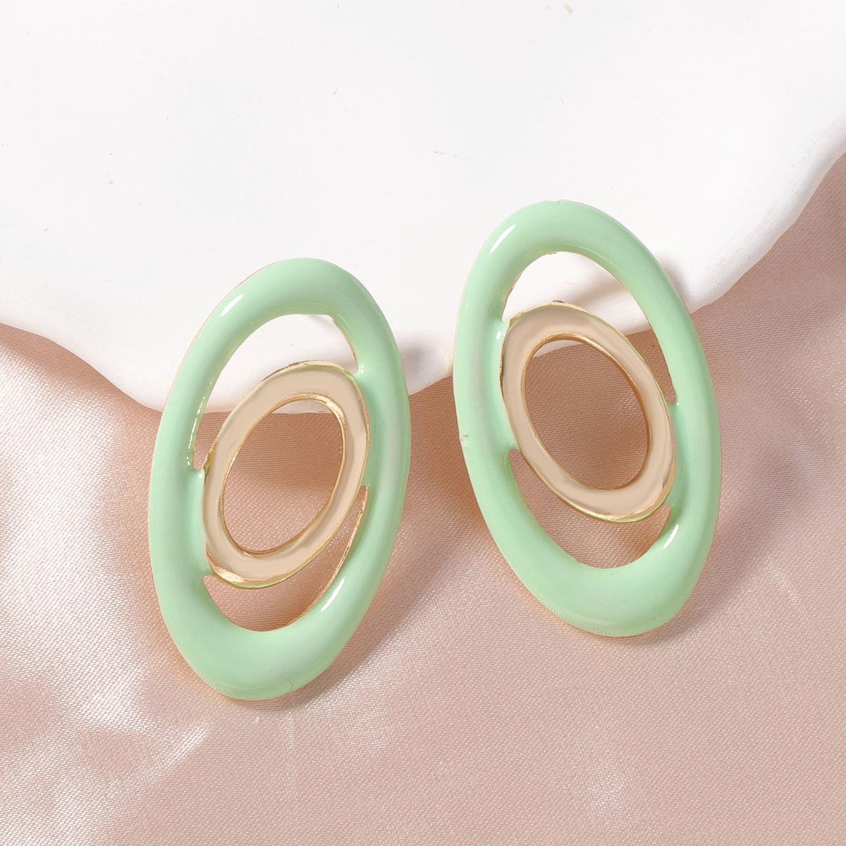 

Korean version of simple fashion macaron trend multi-colored geometric oval stud earrings versatile and show temperament daily women s style зелений