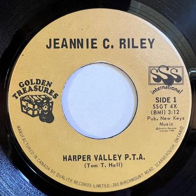 7-Zoll-Schallplatte JEANNIE C. RILEY - Harper Valley PTA. Gestern Al SSGT4X SSS International 1968 Kanada Folk Used