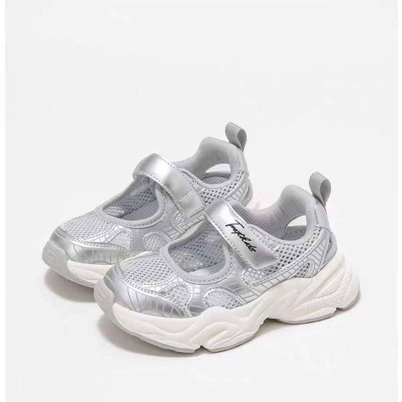 Girls bag head sandals 2025 summer new children's net shoes girls sports shoes boys hollow mesh casual shoes