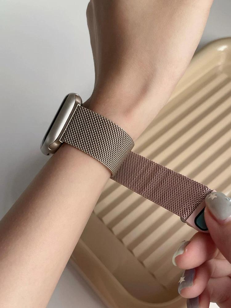 Strap For Apple Watch Band 46mm 44mm 45mm 40mm 42mm 41mm 49mm Milanese Loop correa Bracelet iWatch Series 11 10 Ultra 2 9 8 SE 3