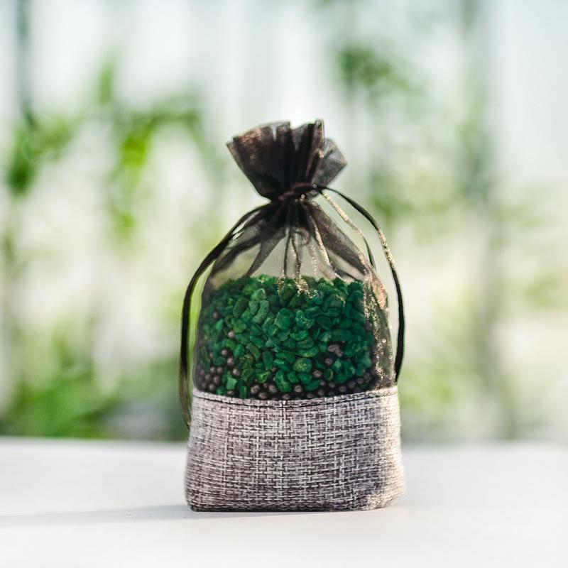 Sacchetto per la rimozione degli odori in Carbone di Bambù con Minerali Nano: Carbone Attivo per Interni ed Eliminazione della Formaldeide