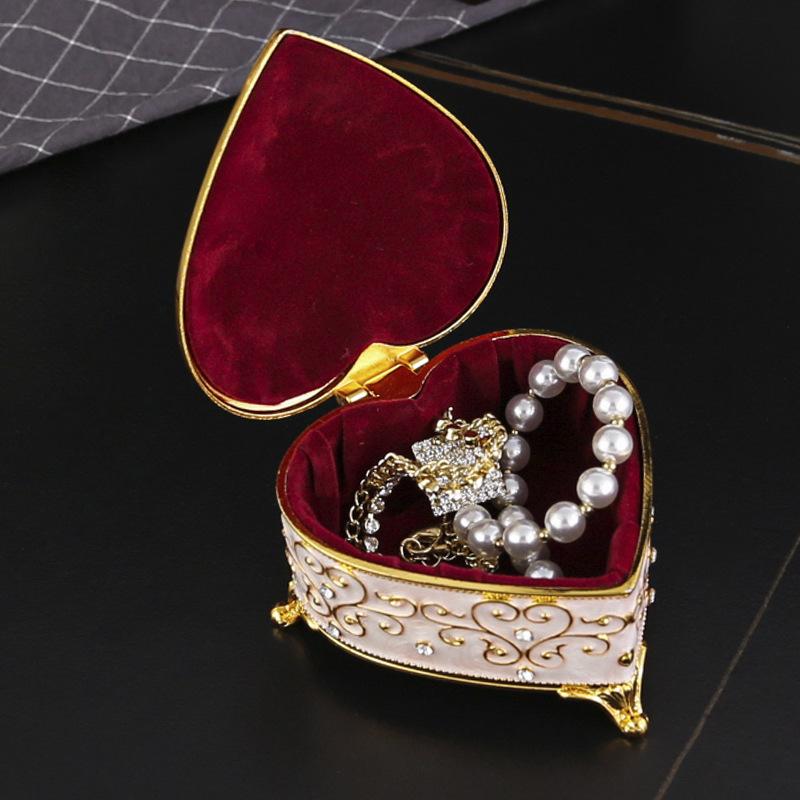 European retro light luxury princess jewelry box metal jewelry box exquisite enamel necklace jewelry high-end storage box