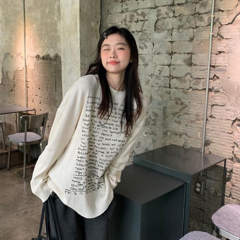 

Сладкий Горячий Стиль Структурированное Плечо Длинный Рукав Принт Букв Футболка Женская Весна Осень Нишевый Облегающий Укороченный Белый Топ XL