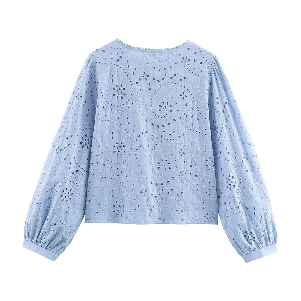 European and American style, new women's clothing, foreign style, fashionable style, hollow embroidered shirt 8741231