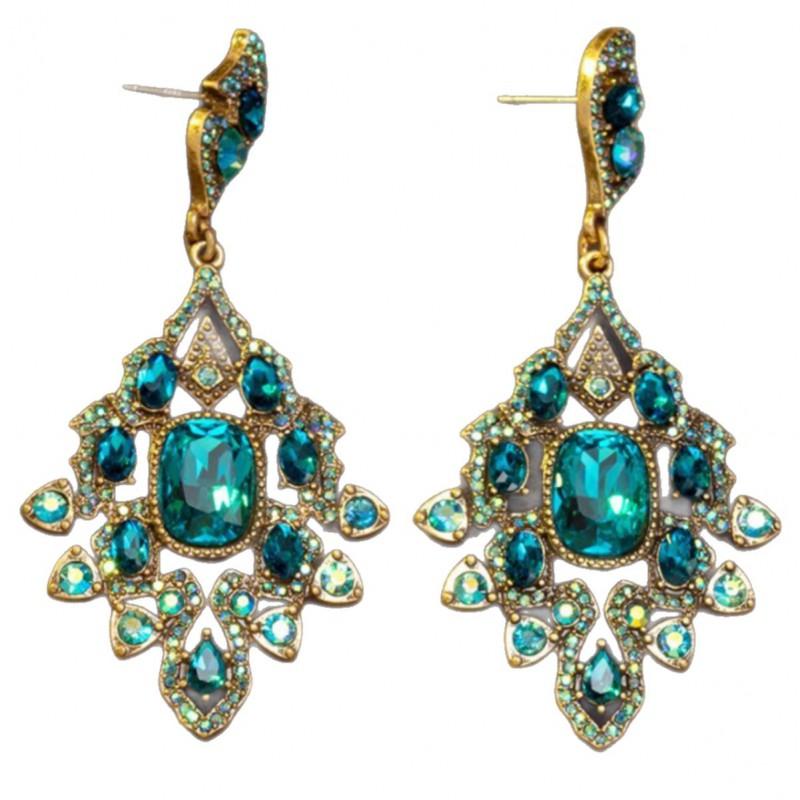 Middle Aged Vintage Palace Style Studded Earrings Heavy-duty Western With A High-end Temperament