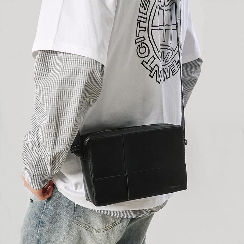 Crossbody Bag Men'S Niche Design Sense Small Square Bag Trendy Brand Weaving Sense Shoulder Bag Women'S Versatile Sports Mobile Phone Bag