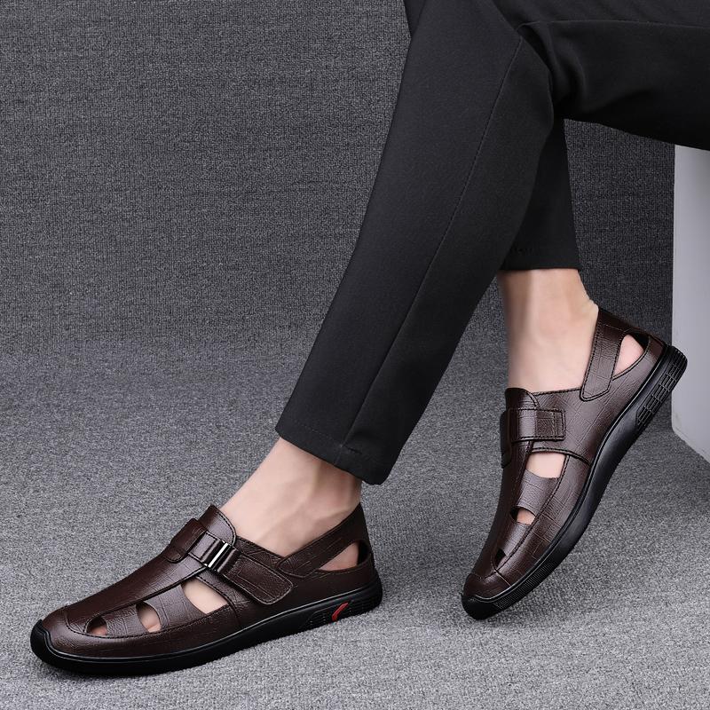 Fashion 2024 Summer Hollow Leather Shoes Men's New Arrival Casual Sandals Breathable Walking Hole Shoes Sandals Men Beach Luxury Sandals