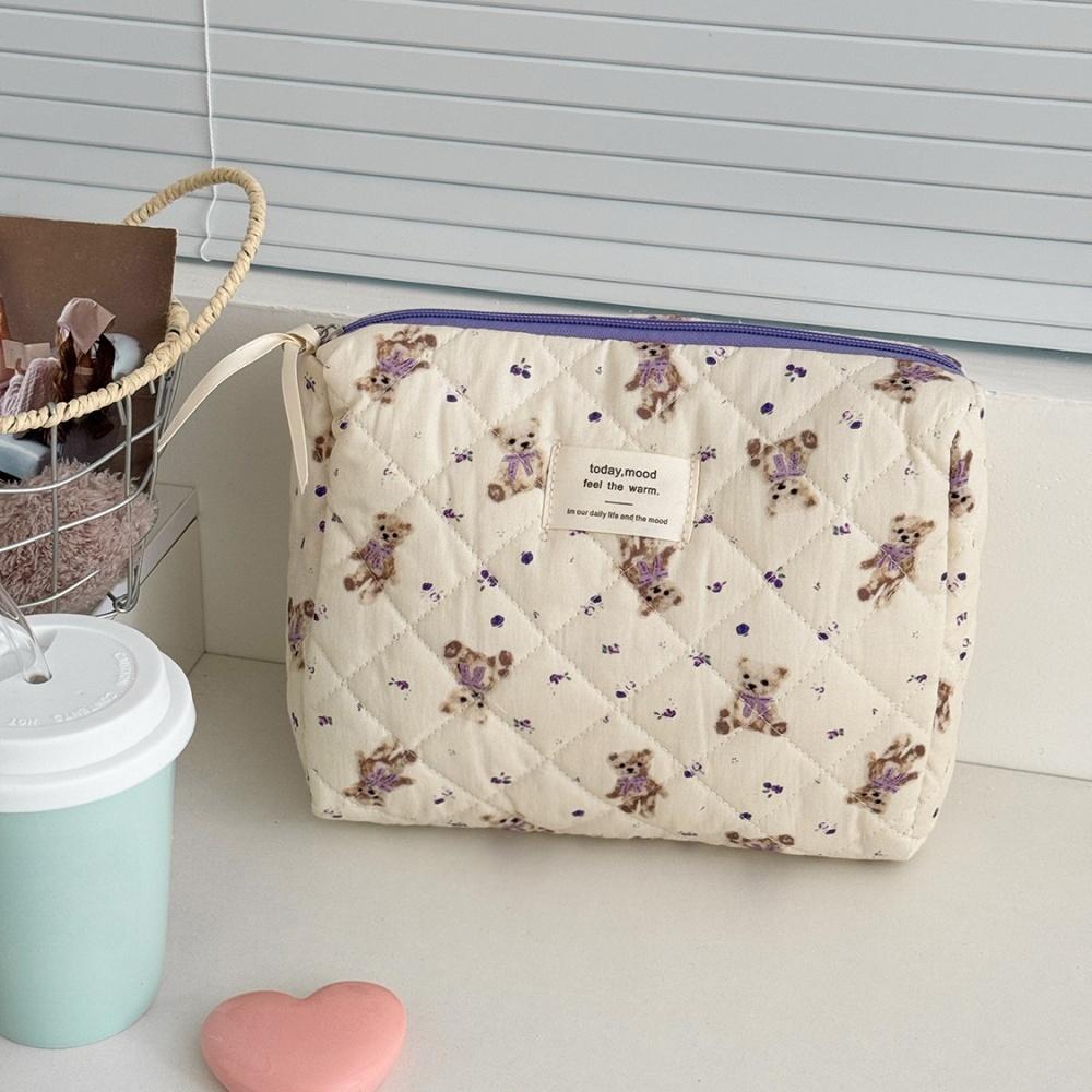 Fashion Women Cartoon Bear Makeup Bag Large Capacity Cute Travel Organizer Quilted Pouch Bag Ladies Toiletry Storage Handbag