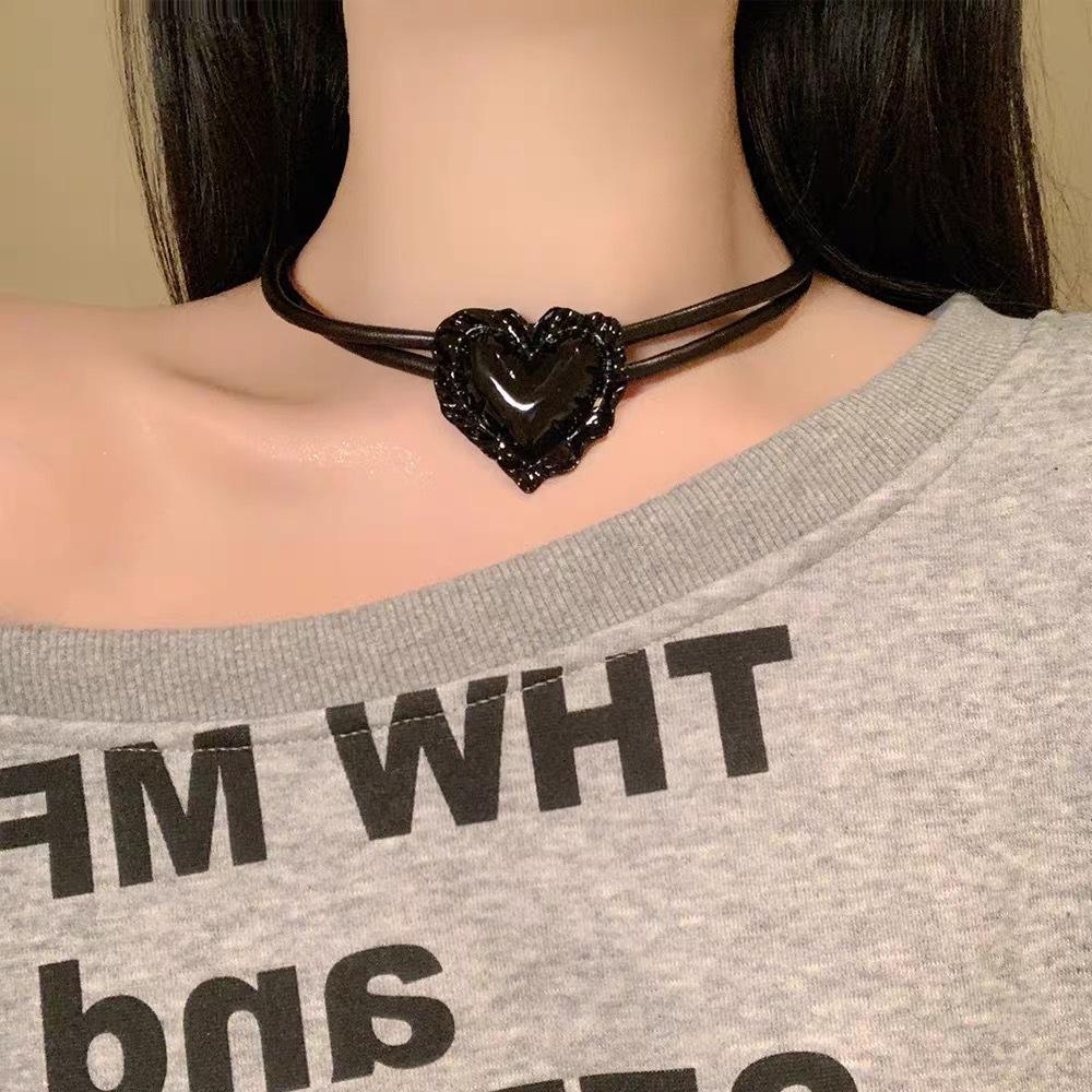 Y2K Spicy Girl Dark Star Leather Choker Necklace - Pure Desire Clavicle Chain