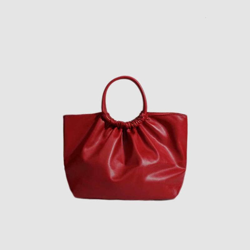 Sacs rouges féminins nouveaux sacs plissés de mariage nuptial à une épaule automne nouveau sac bandoulière de voyage féminin de grande capacité