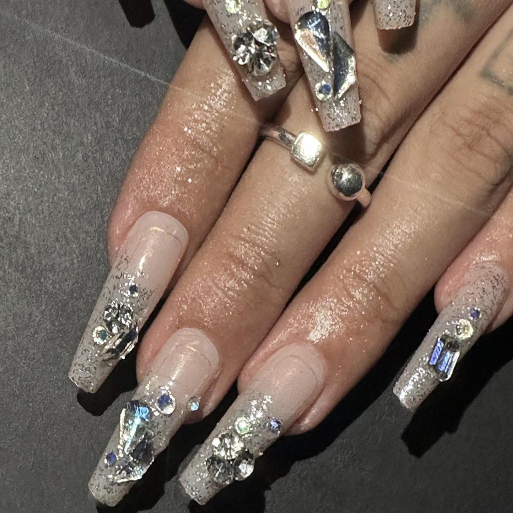 24Pcs Long Press On Nails With Glitter Diamond Pearl Bowknot And Crown Design Artificial Acrylic Fake Nail Tips