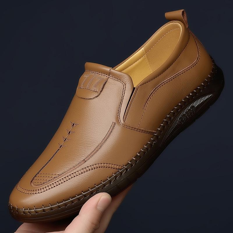 Men Loafers Korean Style Soft Leather Slip-on Shoes Man Daily Casual Lazy Shoe Boat Shoes Soft Non Slip Vulcanized Shoes