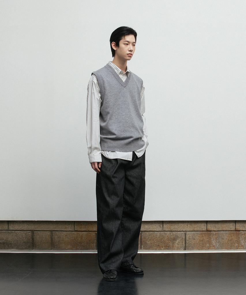 Blankroom V-Neck Knit Vest_Gray