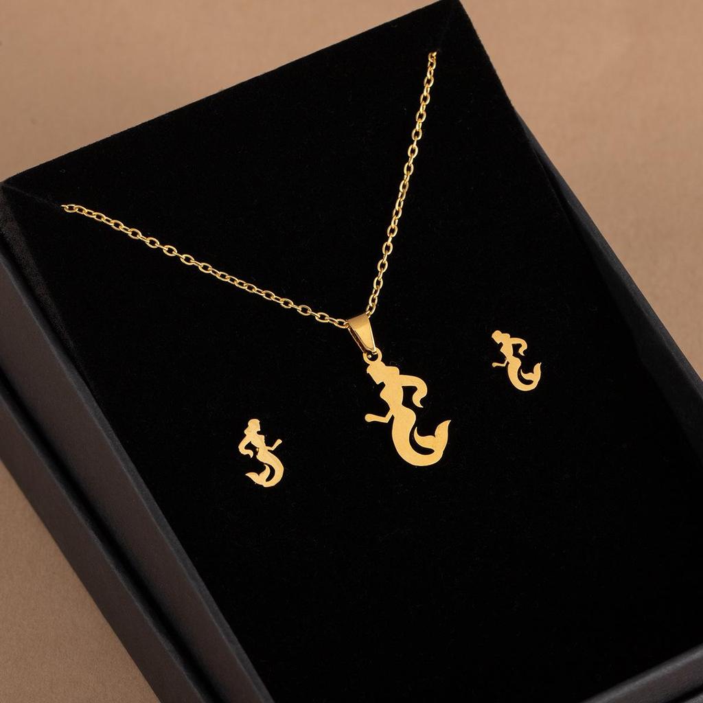 Stainless Steel Heart Necklace Set: Geometric Sunflower & Cross Clavicle Chains