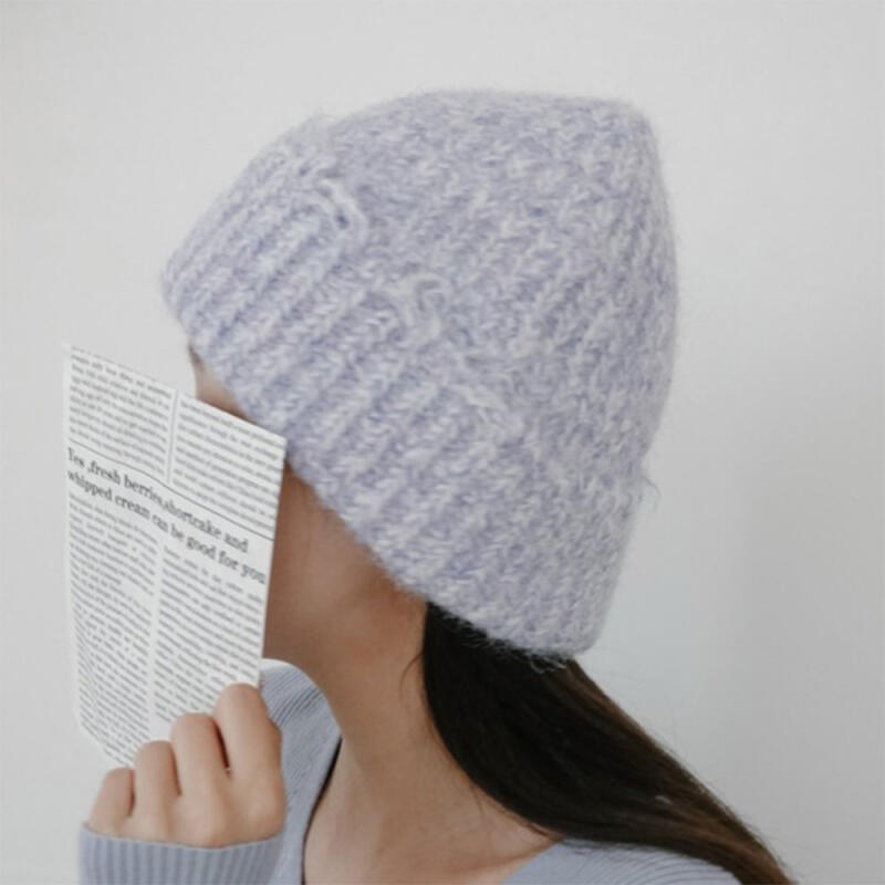 Women s Pastel Color Bocashi Roll-Up Golji Winter Hat Blue