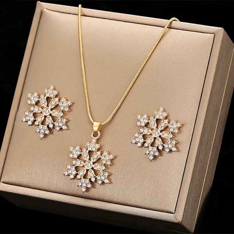 Fashion 2 Piece Set Elegant Women's Crystal Snowflake Earrings Necklace Temperament Zirconia Snowflake Jewelry Accessories Gifts