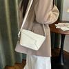 Small Bag Women's  New Niche Design Bucket Bag High-end Fashion Versatile Shoulder Messenger Bag