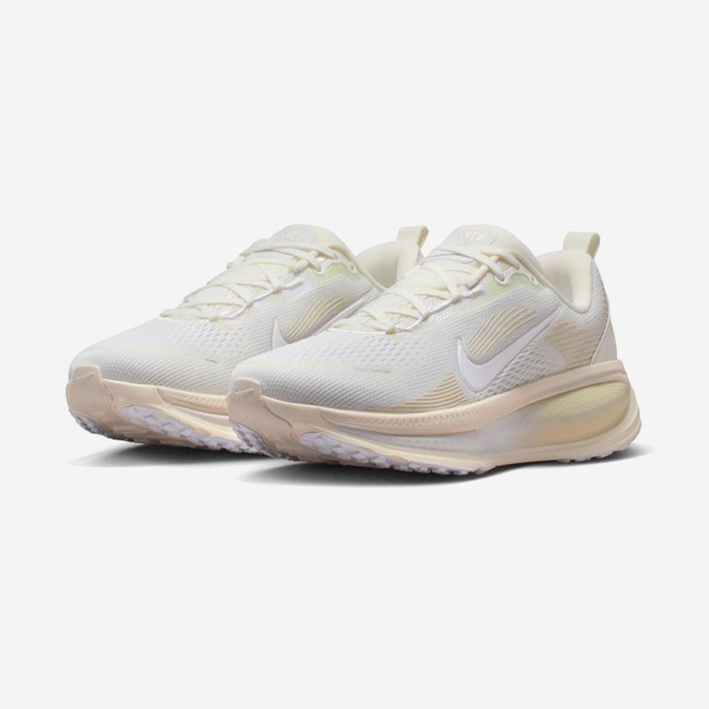 Nike Vomero 18 ESS [IO9915-100]