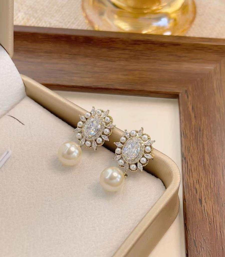 Sparkling Zircon Pearl Earrings Geometric Chandelier Dangle Earrings for Daily or Party Women