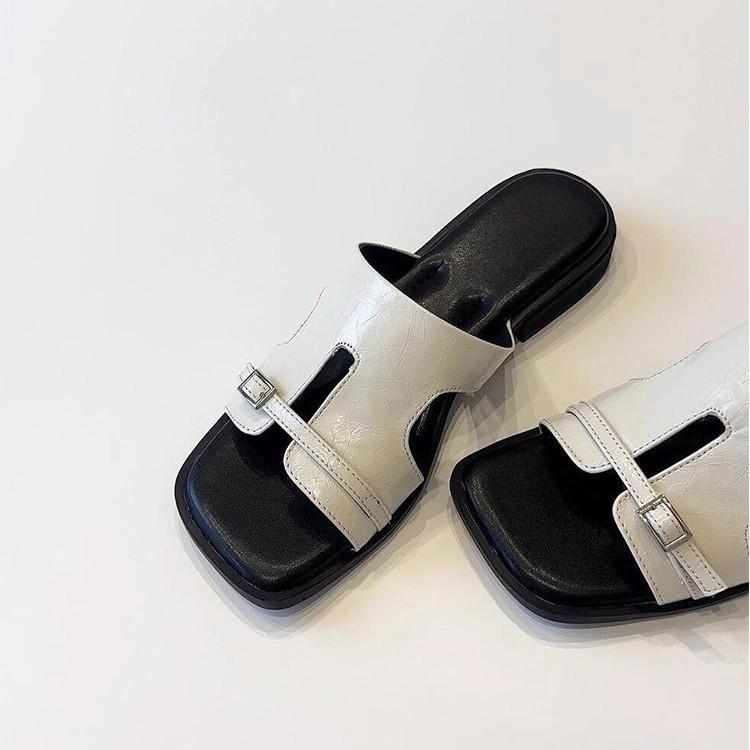 French gentle flat bottom comfortable cool slippers women's wear versatile comfortable belt buckle hollow one-word drag