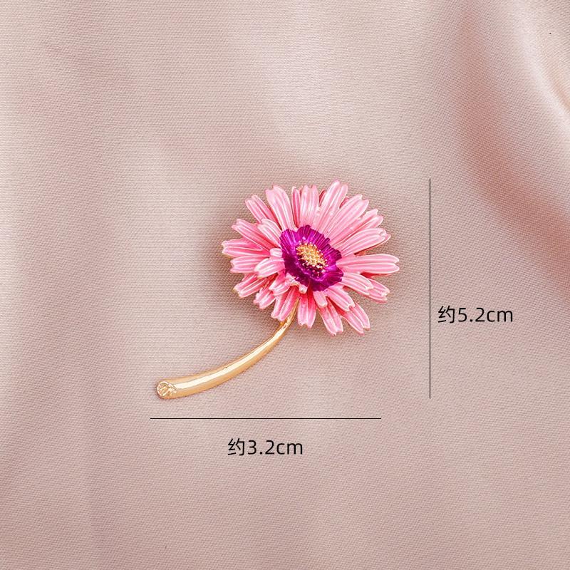 2022 New Daisy Flower Enamel Pin Women Retro Pins Brooches Fashion Brooch Hijab Pins Bouquet Clothing Jewelry Gift for Women