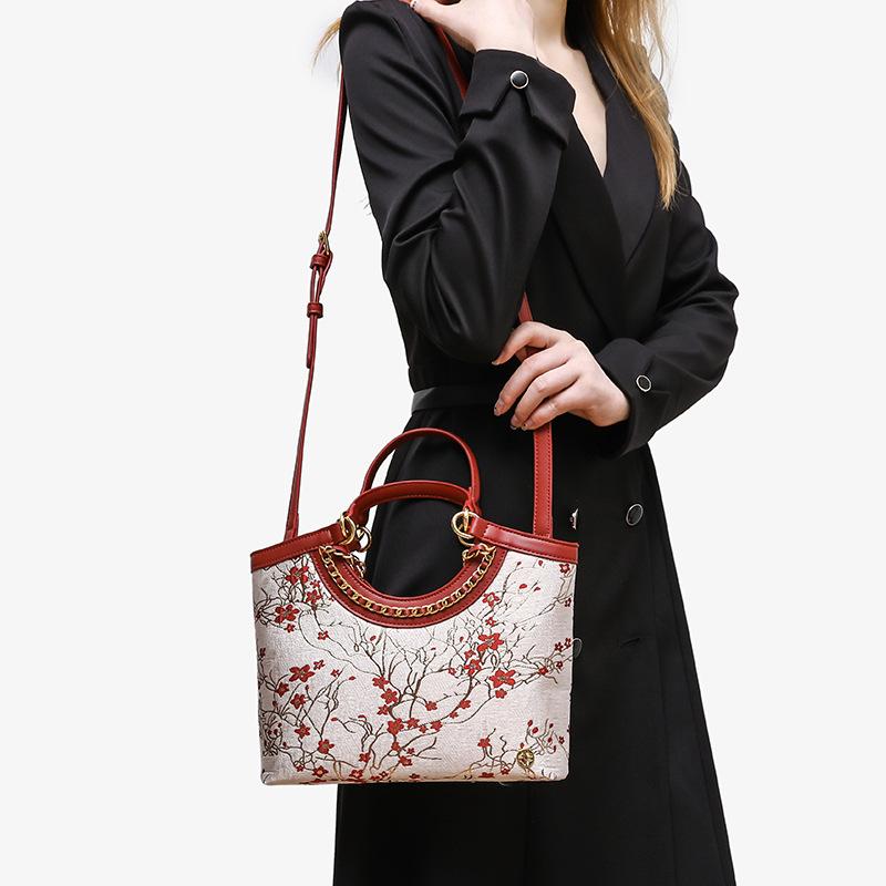 2024 New Chinese Style Plum Blossom Embroidery Handbag with Chain Strap, Large Capacity, High-End Shoulder Tote Bag