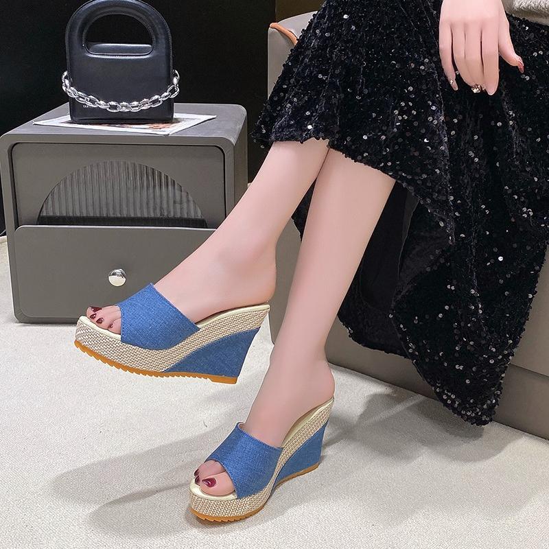 Mode Mode Blaue Denim Keilsandalen für Damen Peep Toe Klobige Plateau Pantoletten Frau 2025 Sommer Komfort Dicke Sohle Strand Pantoletten