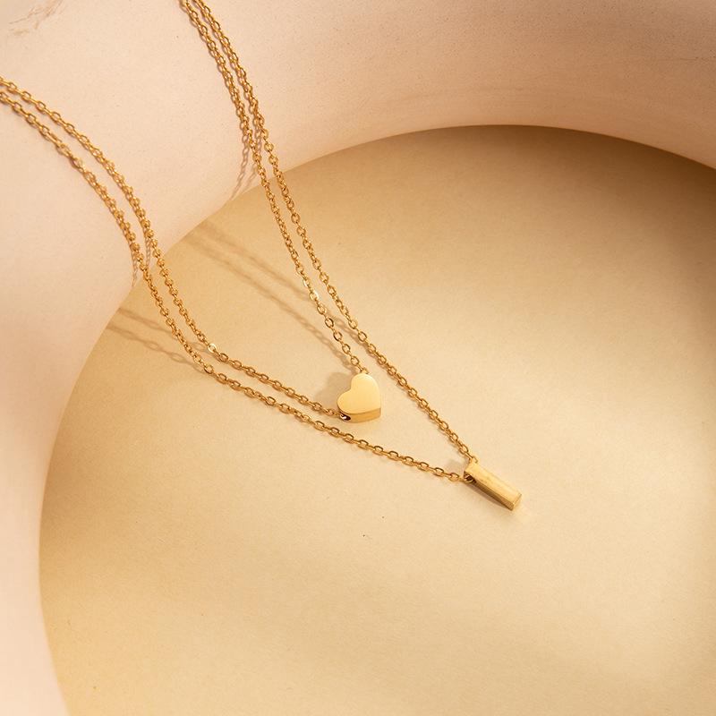 European & American Titanium Steel Letter Necklace for Women - High-End Luxury Clavicle Chain, Colorfast Stainless Steel Jewelry