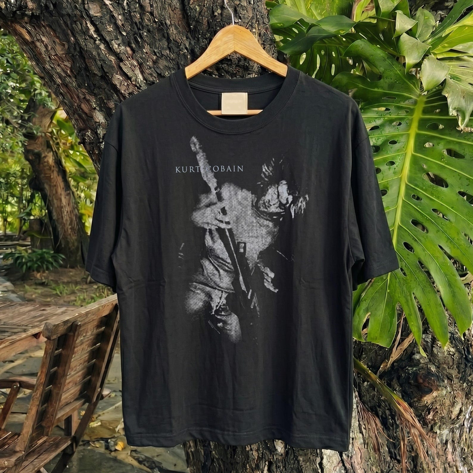 Comfort Colors Kurt Cobain Vintage Shirt, Nirvana Grunge Graphic Tee, 90s Rock Band T Shirt, Seattle Music Fan Gift, Alternative Rock Tee 2XL
