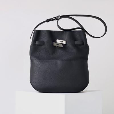 Strat Superior Piele de Vacă Geantă Tip Cupă Pânză Capacitate Mare Simplă pentru Navetă Versatilă Crossbody Umeri Singuri