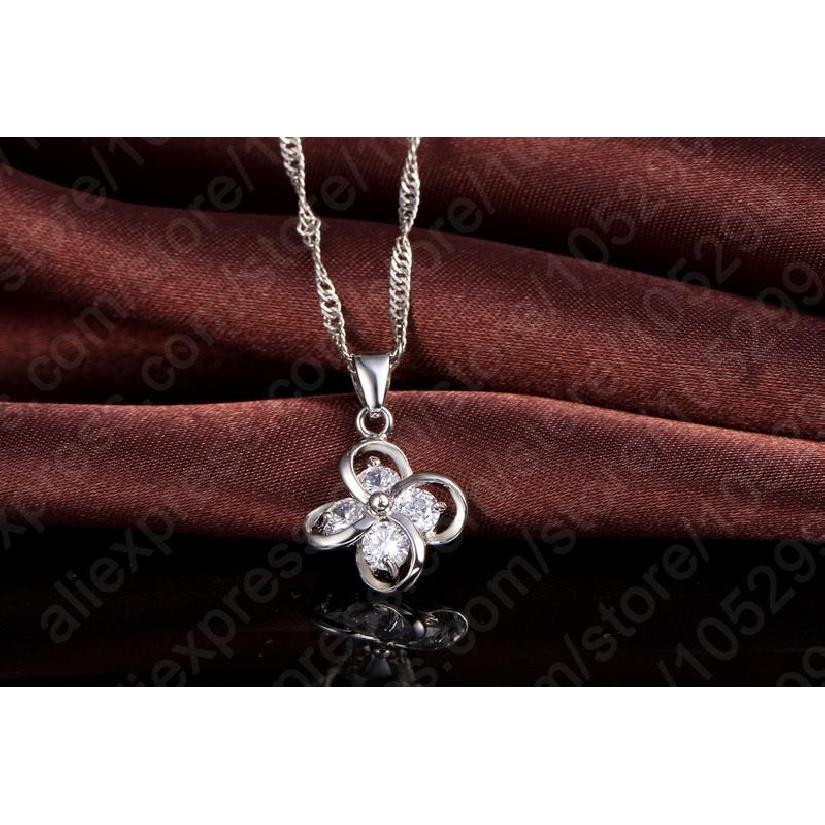 Hot Wholesale Fashion Four Leaves CZ Jewelry Set 925 Sterling Silver Pendant Necklace And Earrings Set For Women