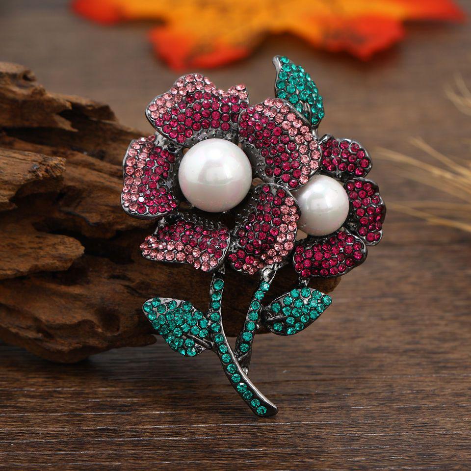 Baroque Pearl Sunflower Brooch – Large Diamond Pin for Men’s & Women’s Suits