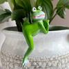 Resin Frog Sculpture Cute Climbing Frog Figurines Flower Pot Hugger for Plant Lovers Yard Patio Lawn