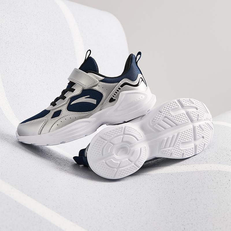 Anta Kids Synthetic Leather Fabric Trendy Versatile Lightweight Shock Absorbing Low Top Running Shoes Men sneaker Deep-Navy-Blue Silver A12445577-1