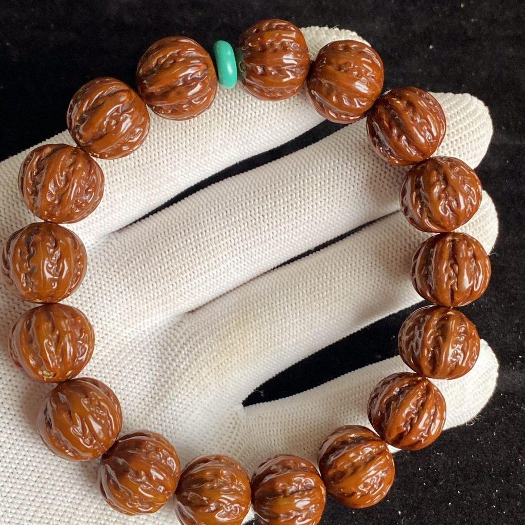 Lucky Mouse Eight-Sided Bodhi Hand String: Carved Buddhist Beads for Men, Jade-Like Material, Exquisite Craftsmanship