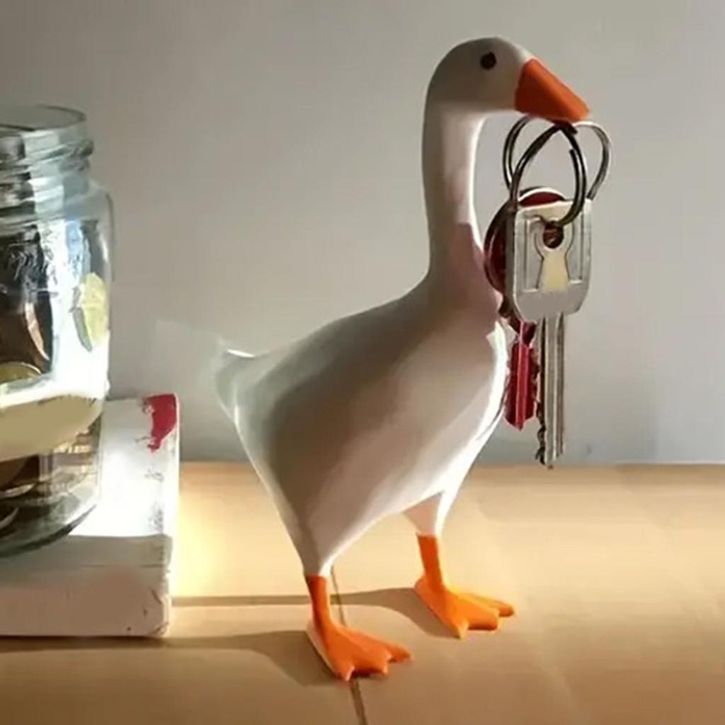 Magnetic Goose Key Holder Duck Statue for Office Home Decor Decorations Resin Goose Duck Shape Key Storage Hanging Rack