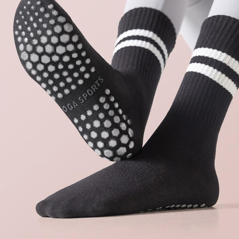 

1 Pair Of Mid Tube Double Bar Striped Yoga Socks Anti Slip Dance Sports Breathable Socks Fitness Pilates Cotton Socks One Size