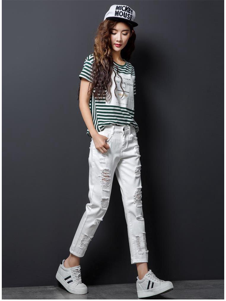 2024 Summer Women's Slimming Ripped Jeans - Trendy Nine-point Casual Pants