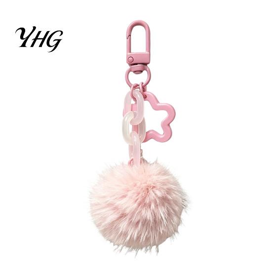 Backpacks Accessory Plush Ball Keychain, Fluffy Pompom Pendant with Hollow Star, Backpack Star Chain Bag Purse Decorative Accessories, Gift for Women