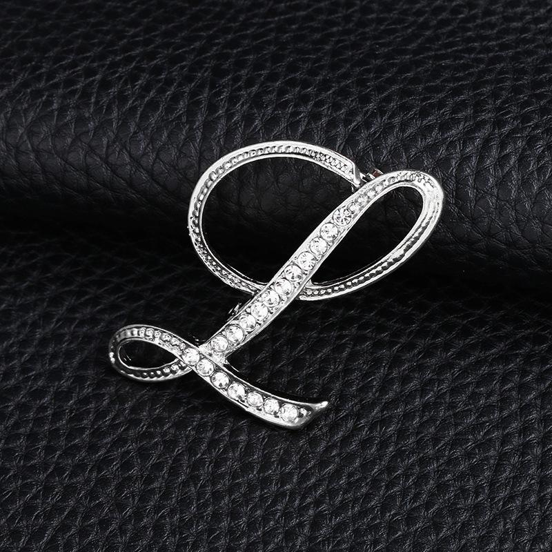 

1 шт. Брошь-булавка, любовные подарки, памятные украшения, свадебная хрустальная брошь, 26 английских букв, модная одежда, аксессуары, броши L серебряный