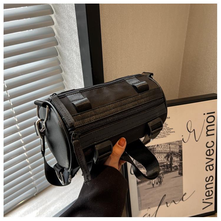 

Fashion versatile solid color multi-functional casual shoulder bag oblique span bag 2024 street cool simple women s bag білий