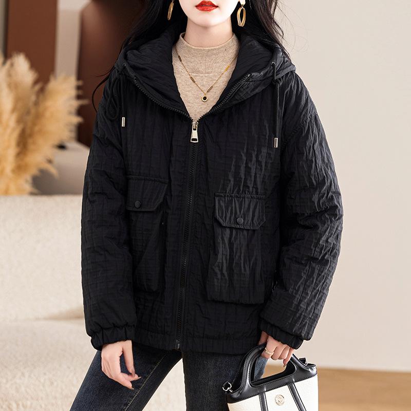 

Короткая куртка с капюшоном женская новая модная свободного кроя в зарубежном стиле, омолаживающий повседневный топ для женщин на весну и осень 2025 года XL чёрный