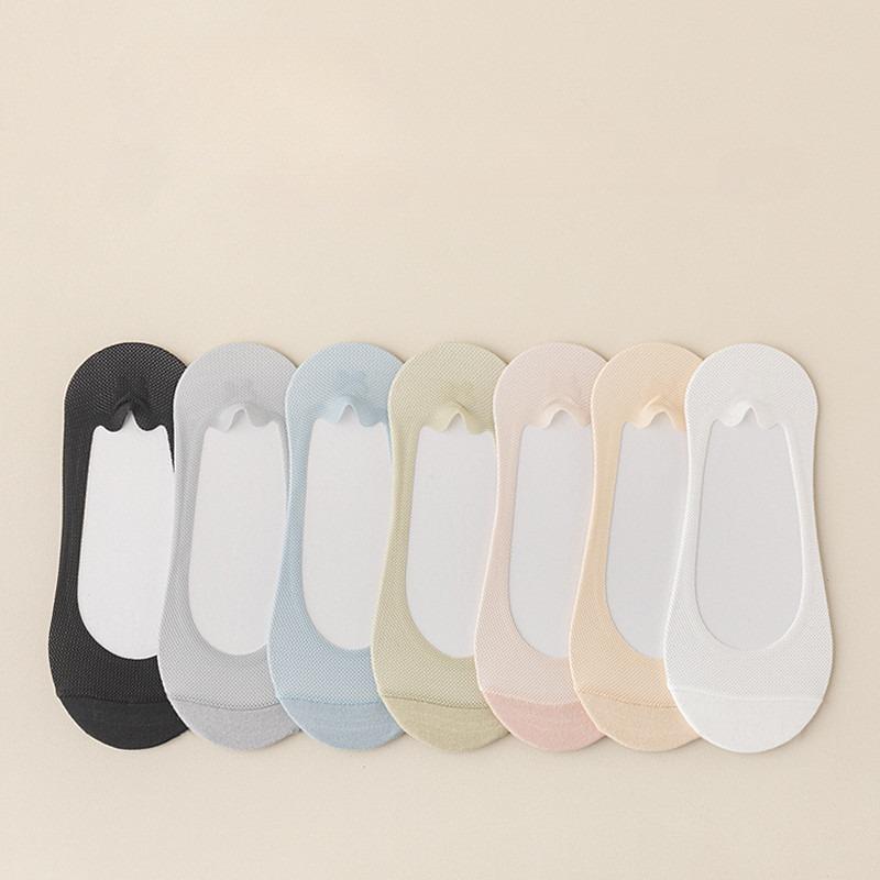 Women Ice Silk Invisible Boat Socks, Solid Color Breathable Mesh Non-Slip Silicone Liner Socks, Sweat Absorbent Odor Resistant for Spring Summer